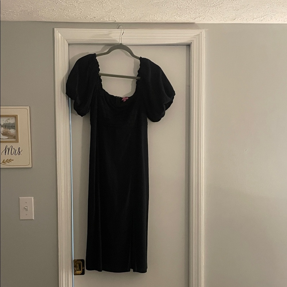 Elegant Black Puff Sleeve Dress